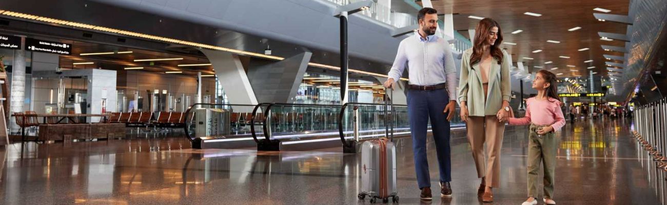 qatar-airways-family-in-airport