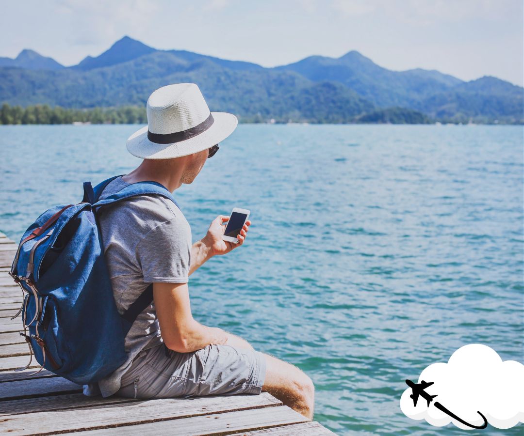 travller-using-phone