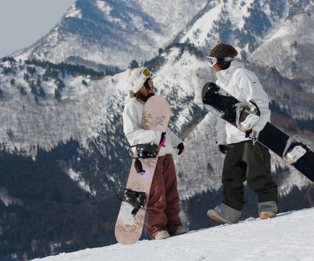 Women skiing Japan