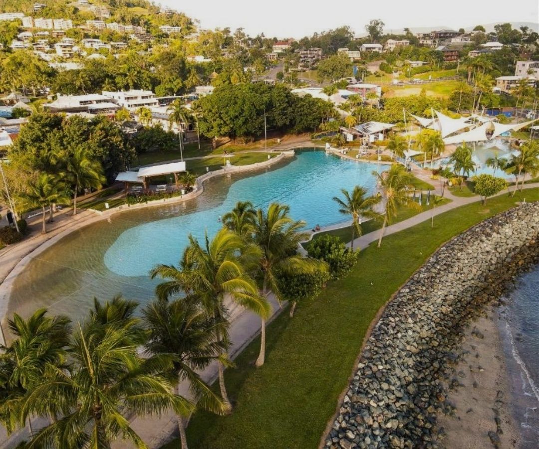 Hotel pool
