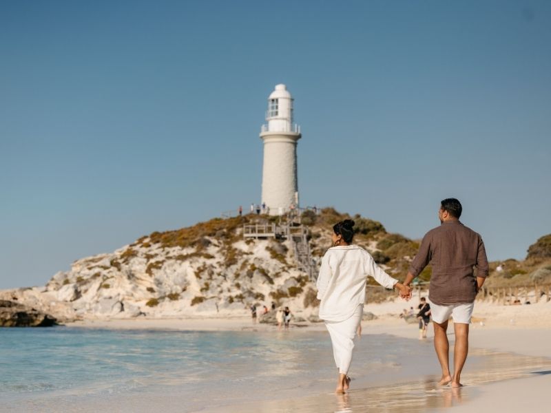 couple-on-beach-perth
