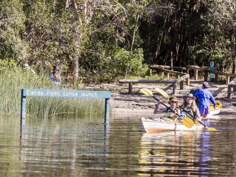 kayaking-sunshine-coast