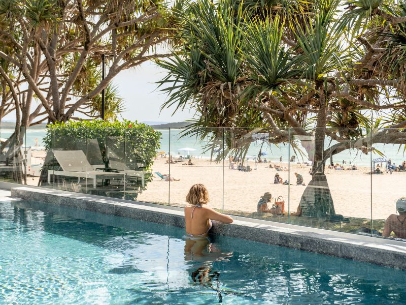 women-in-pool-sunshine-coast