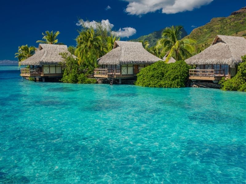 tahiti-blue-water-houses