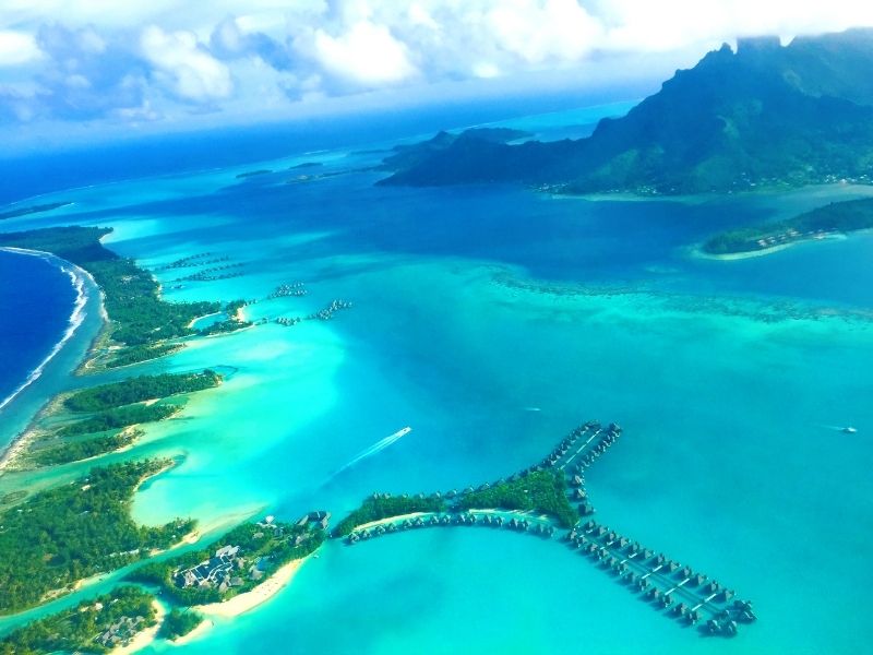 tahiti-blue-water