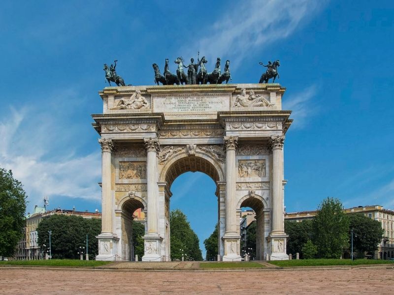 milan-arch-of-piece