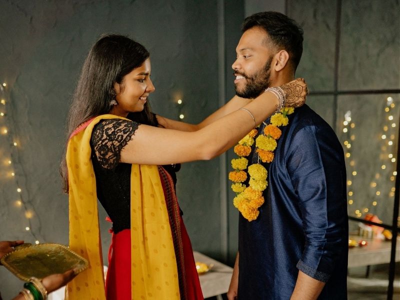 couple celebrating diwali