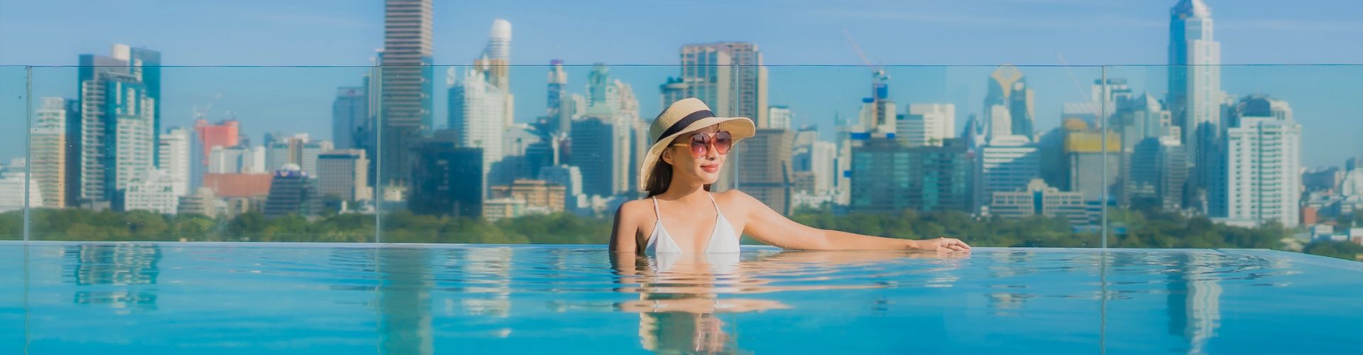 lady in infinity pool